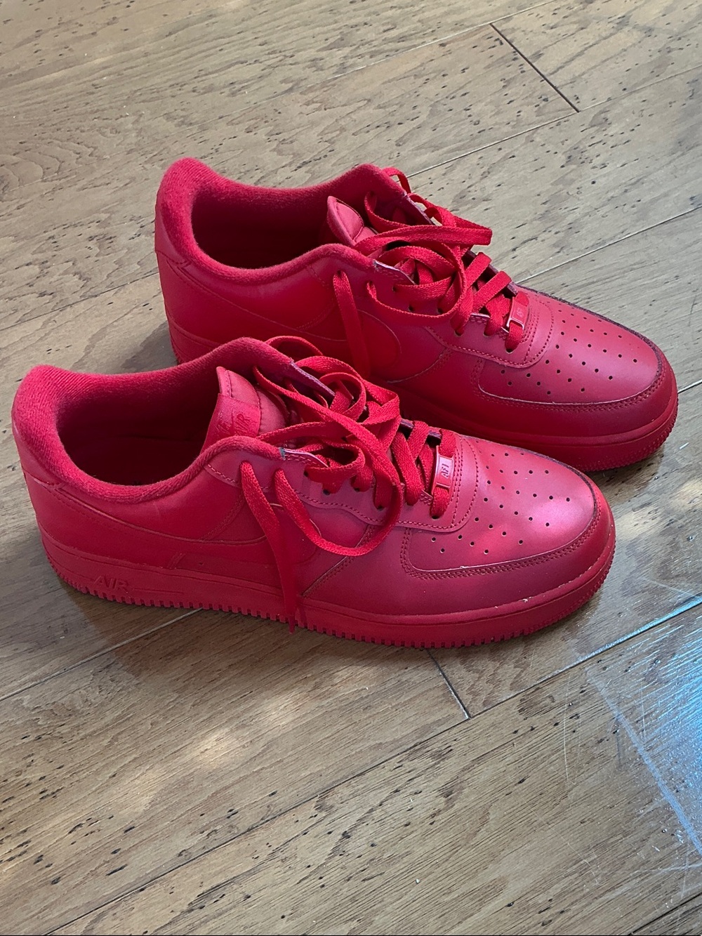 Nike Kids Red Low-Top Sneakers